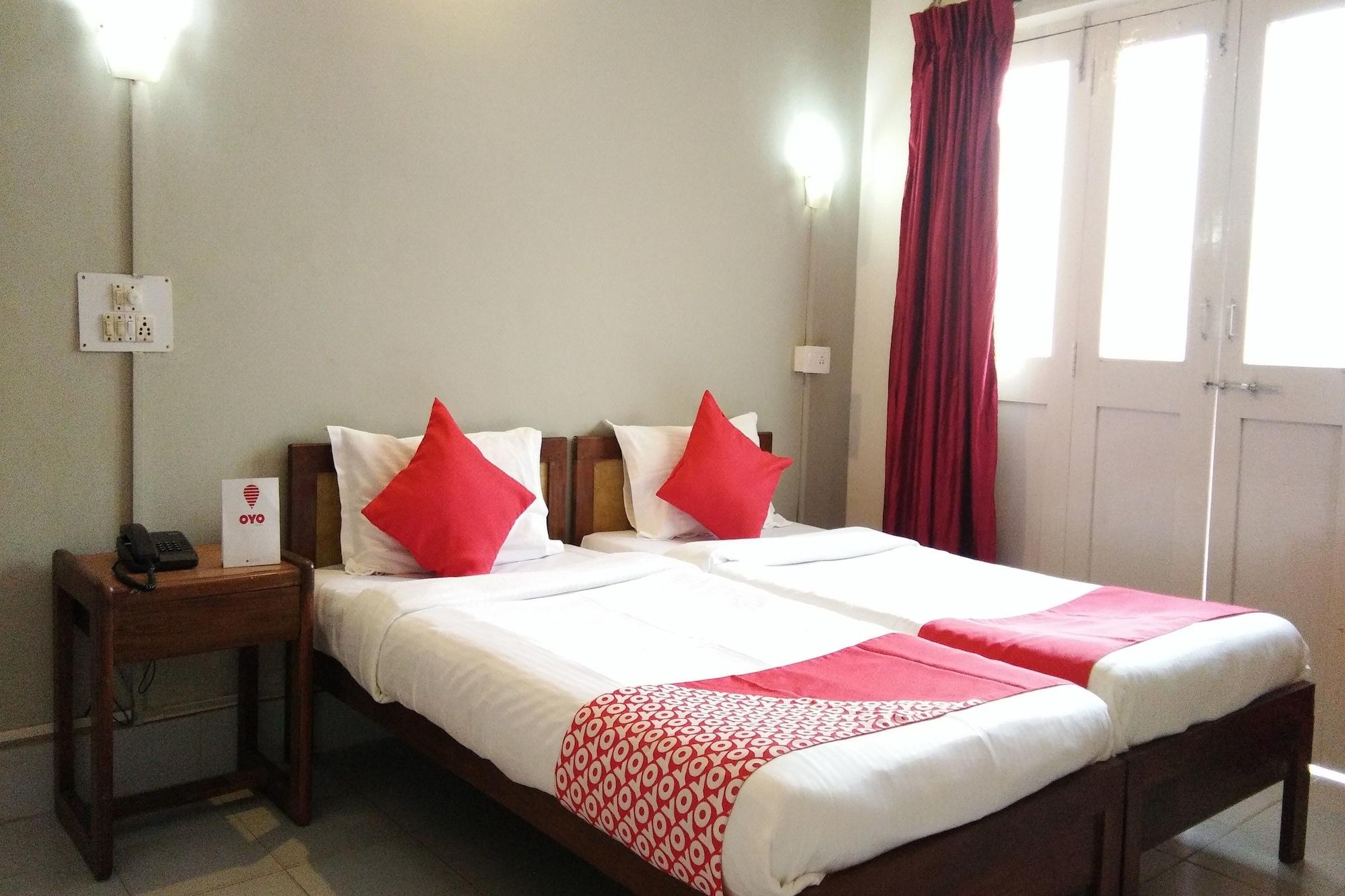 Q Lite Calangute Hotell Exteriör bild