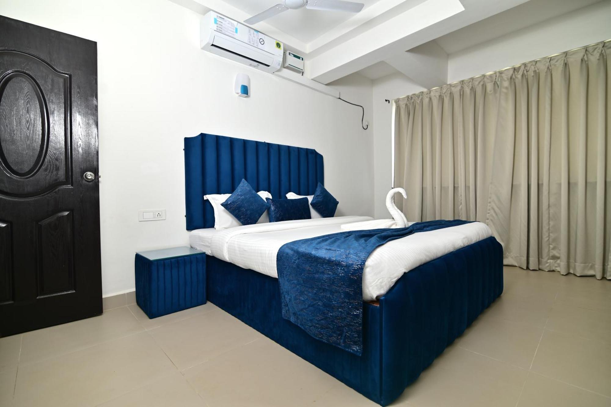 Q Lite Calangute Hotell Exteriör bild