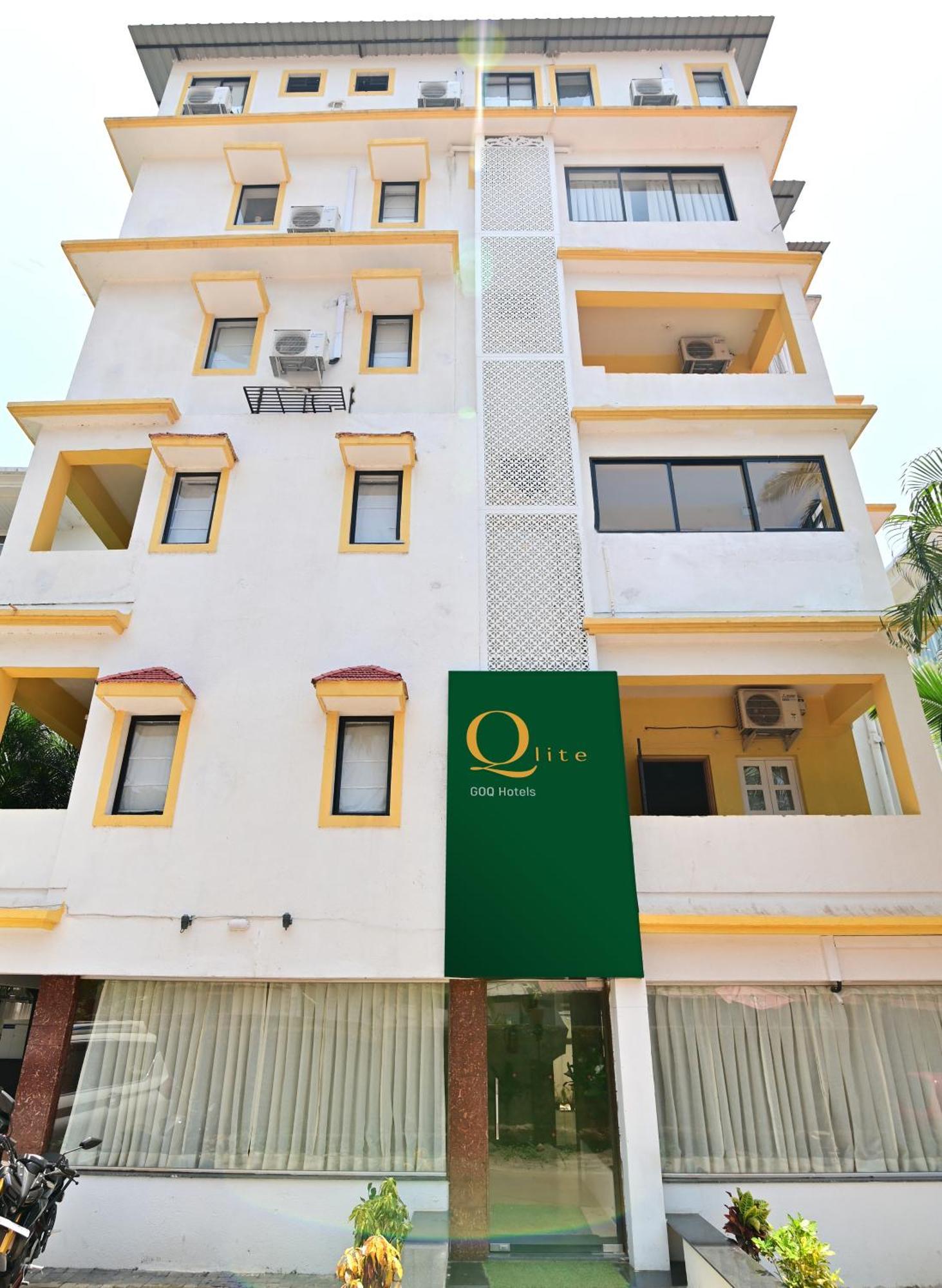 Q Lite Calangute Hotell Exteriör bild