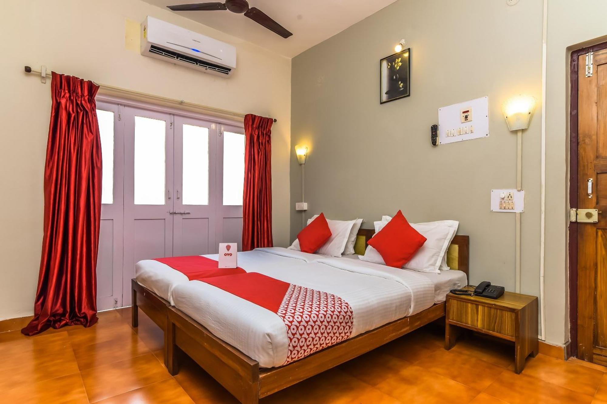 Q Lite Calangute Hotell Exteriör bild