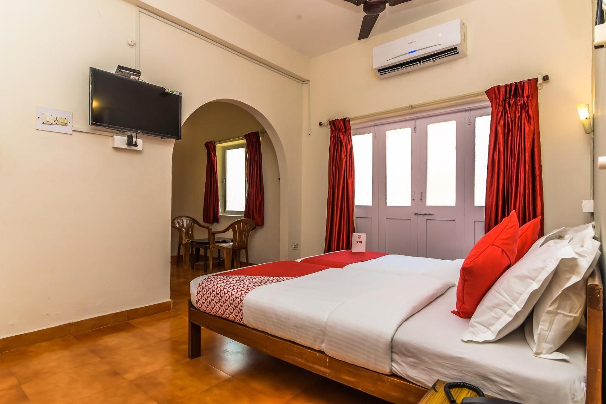 Q Lite Calangute Hotell Exteriör bild