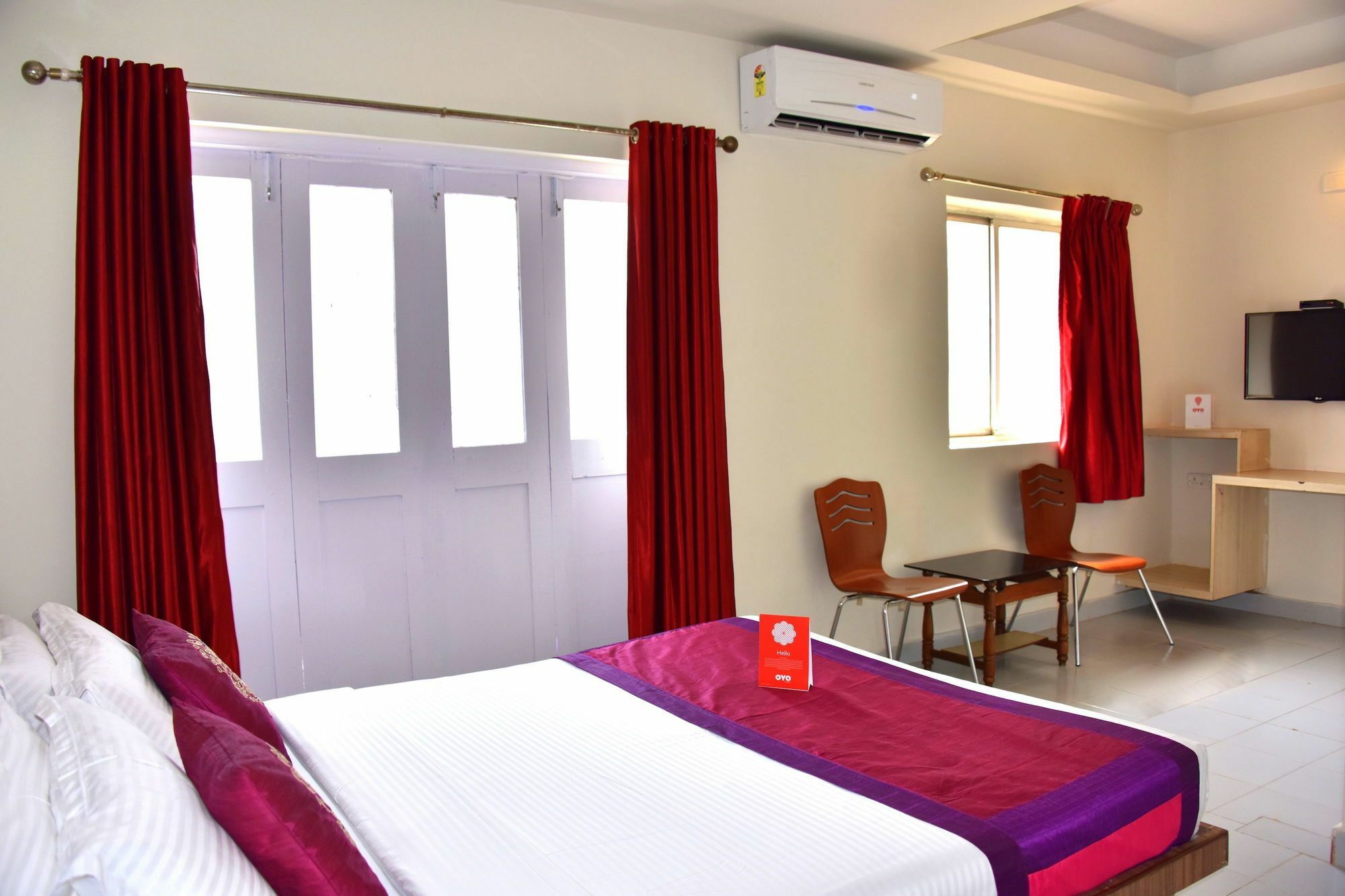 Q Lite Calangute Hotell Exteriör bild