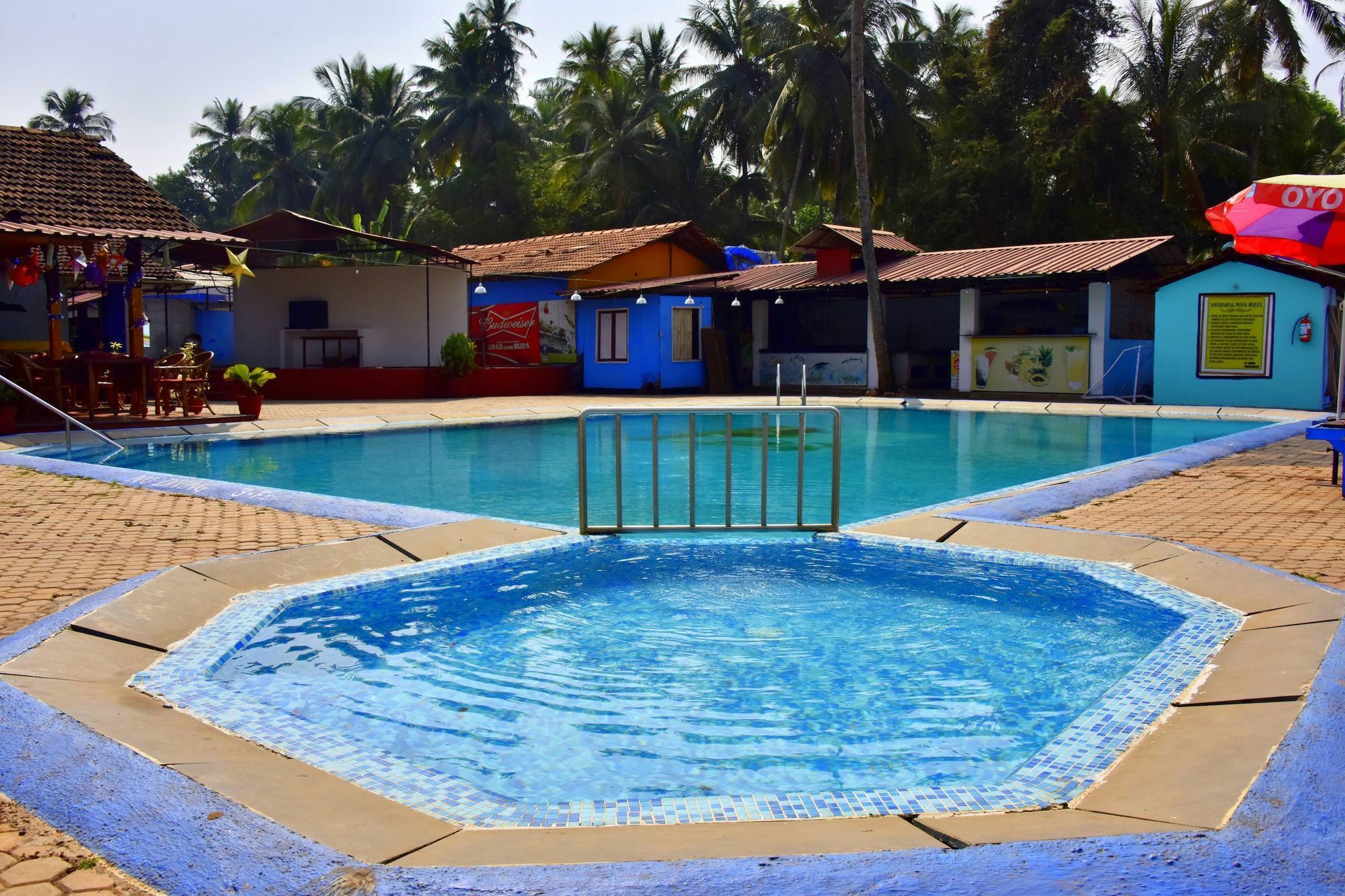 Q Lite Calangute Hotell Exteriör bild