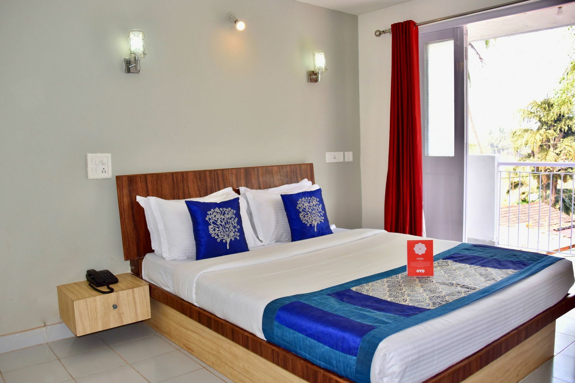 Q Lite Calangute Hotell Exteriör bild